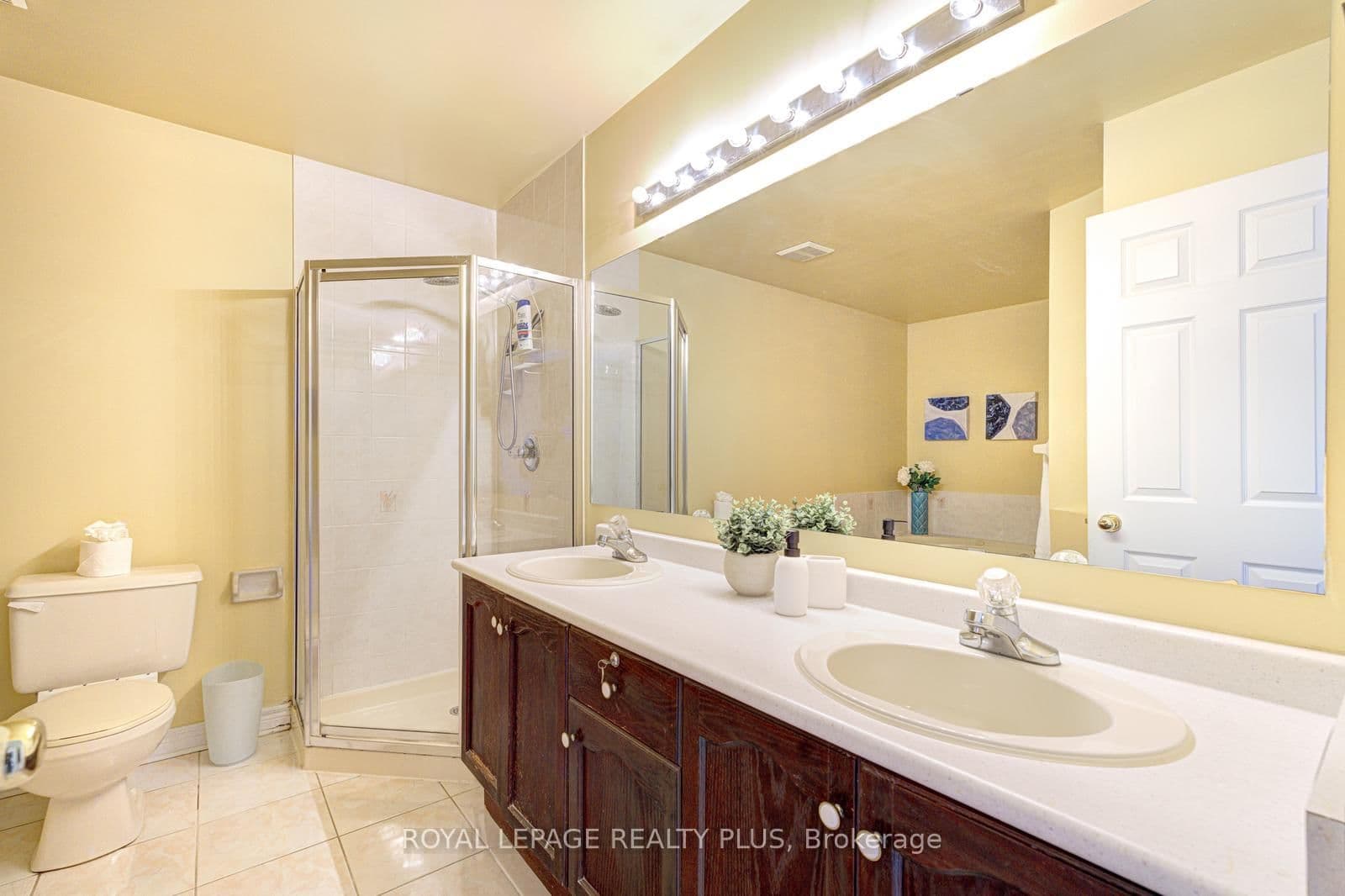 5658 Glen Erin Drive, Unit 1 thumbnail 23