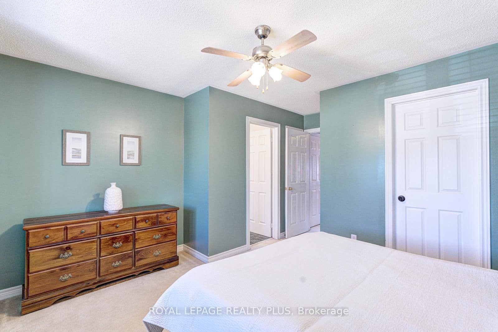 5658 Glen Erin Drive, Unit 1 thumbnail 32