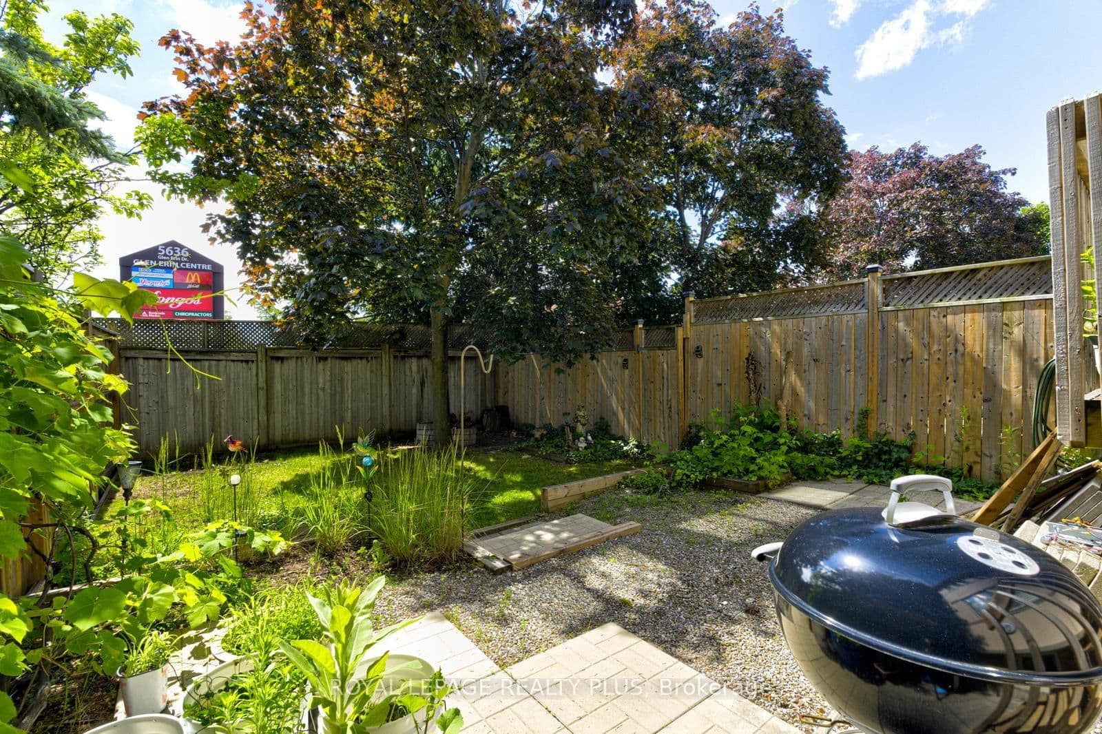 5658 Glen Erin Drive, Unit 1 thumbnail 42