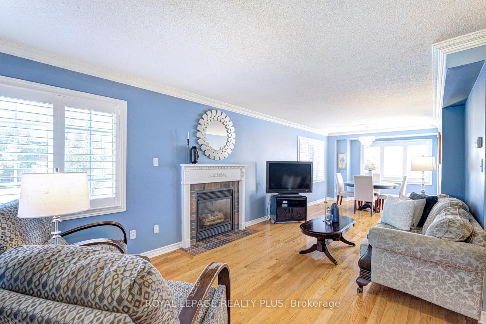 5658 Glen Erin Drive, Unit 1 thumbnail 7