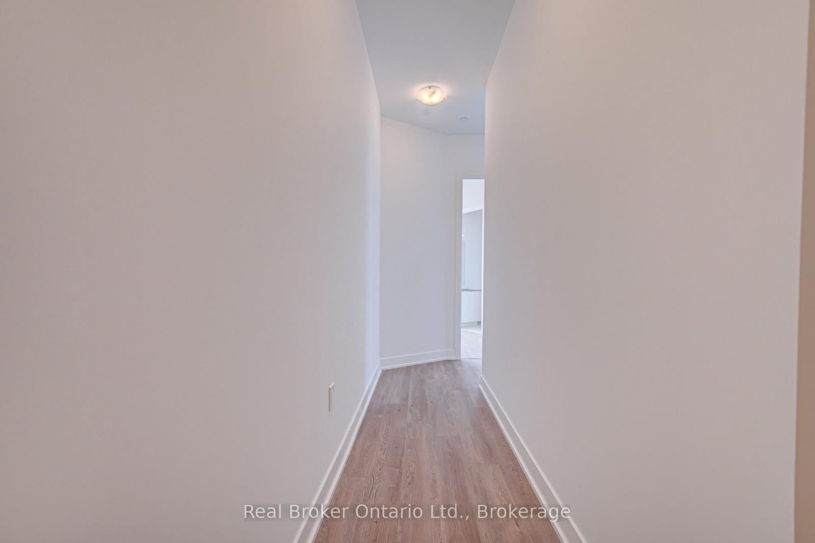 2088 James Street, Unit 1310 thumbnail 10