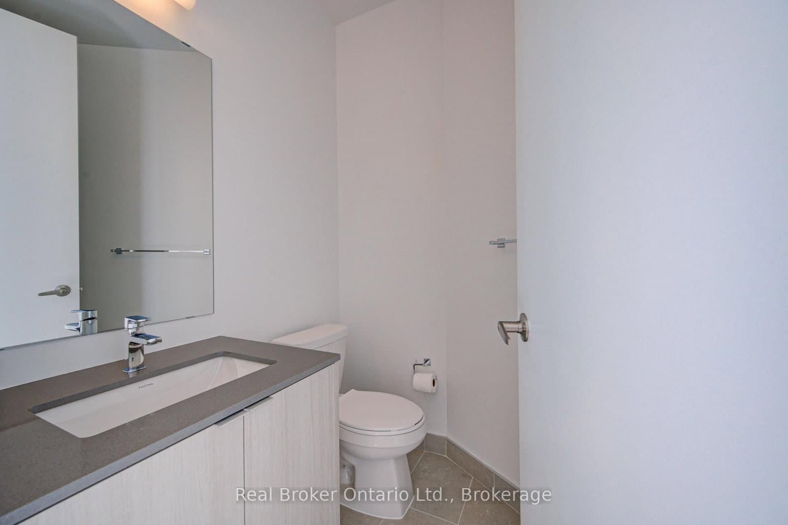 2088 James Street, Unit 1310 thumbnail 25