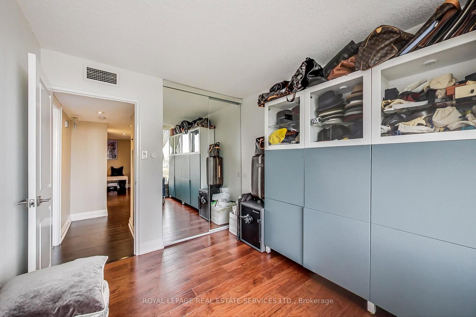 2045 Lake Shore Boulevard W, Unit 1110 thumbnail 10