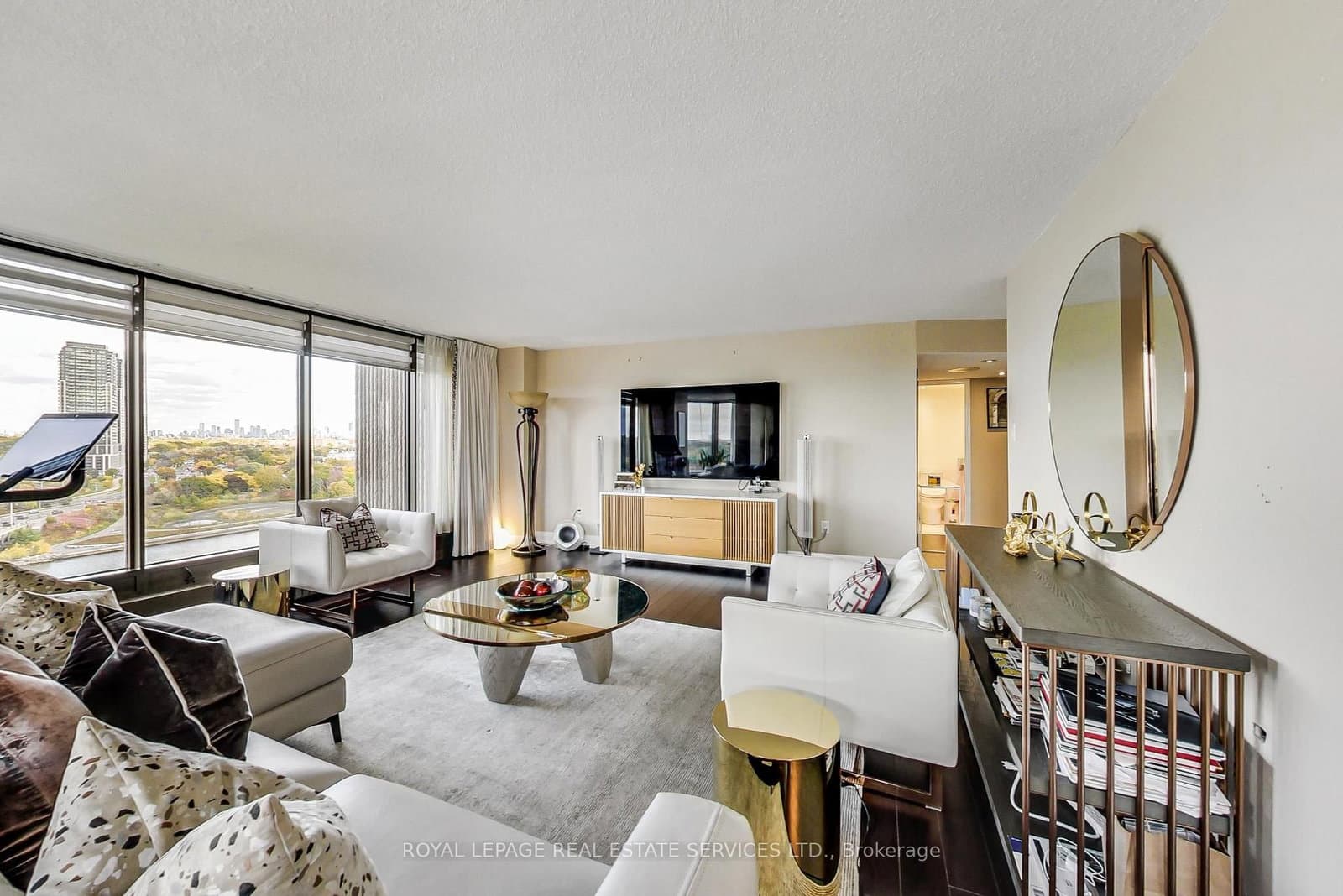 2045 Lake Shore Boulevard W, Unit 1110 thumbnail 2