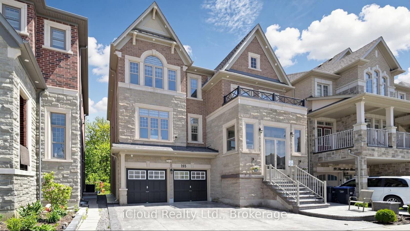 193 THORNBUSH Boulevard E thumbnail 2