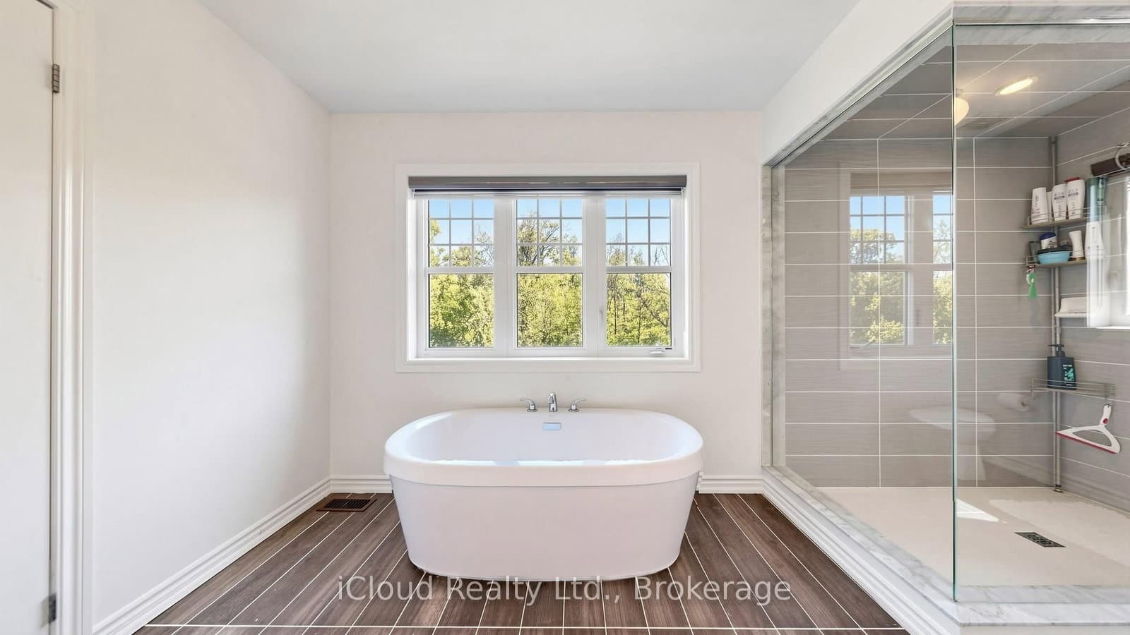 193 THORNBUSH Boulevard E thumbnail 27