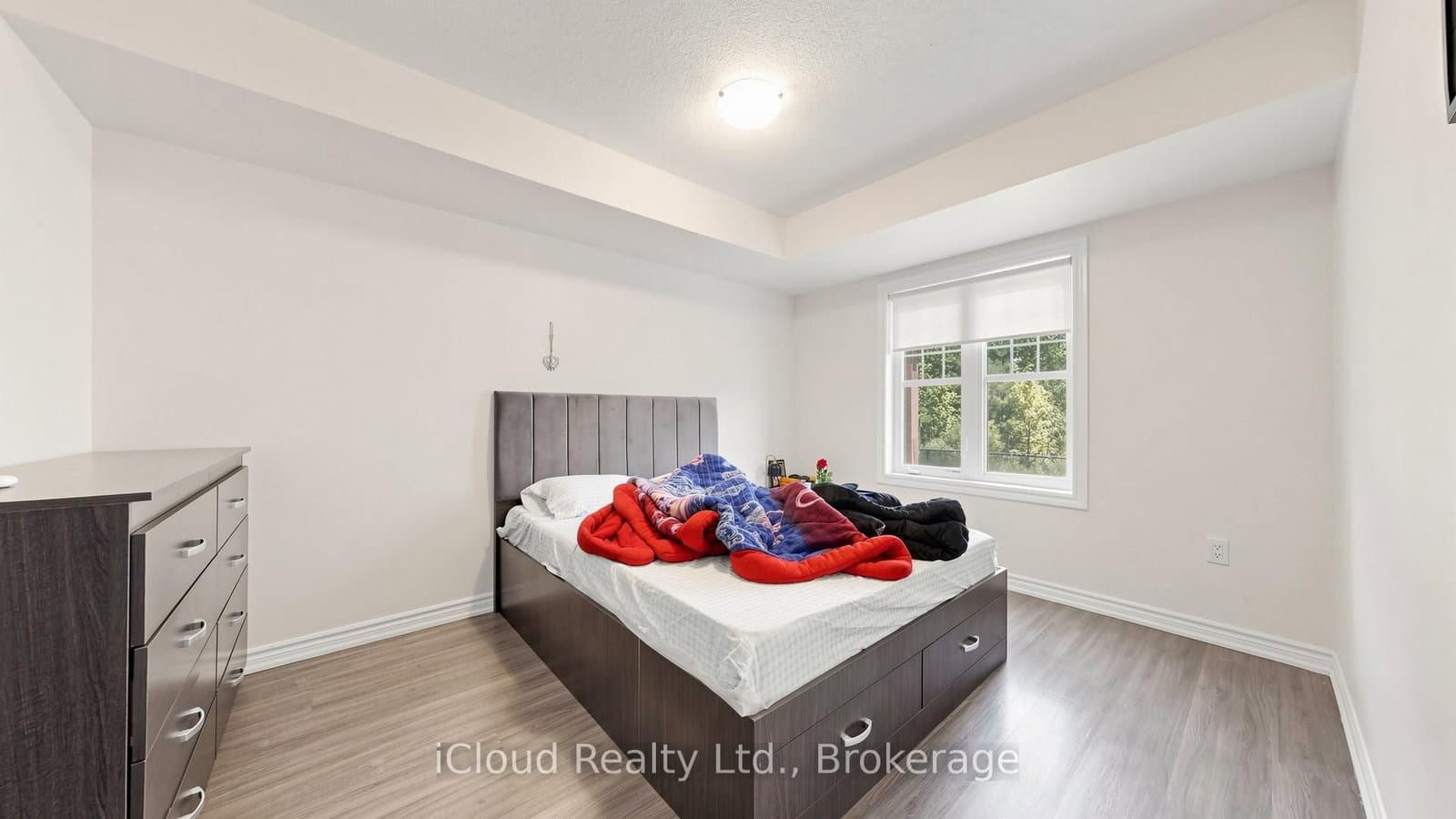 193 THORNBUSH Boulevard E thumbnail 38