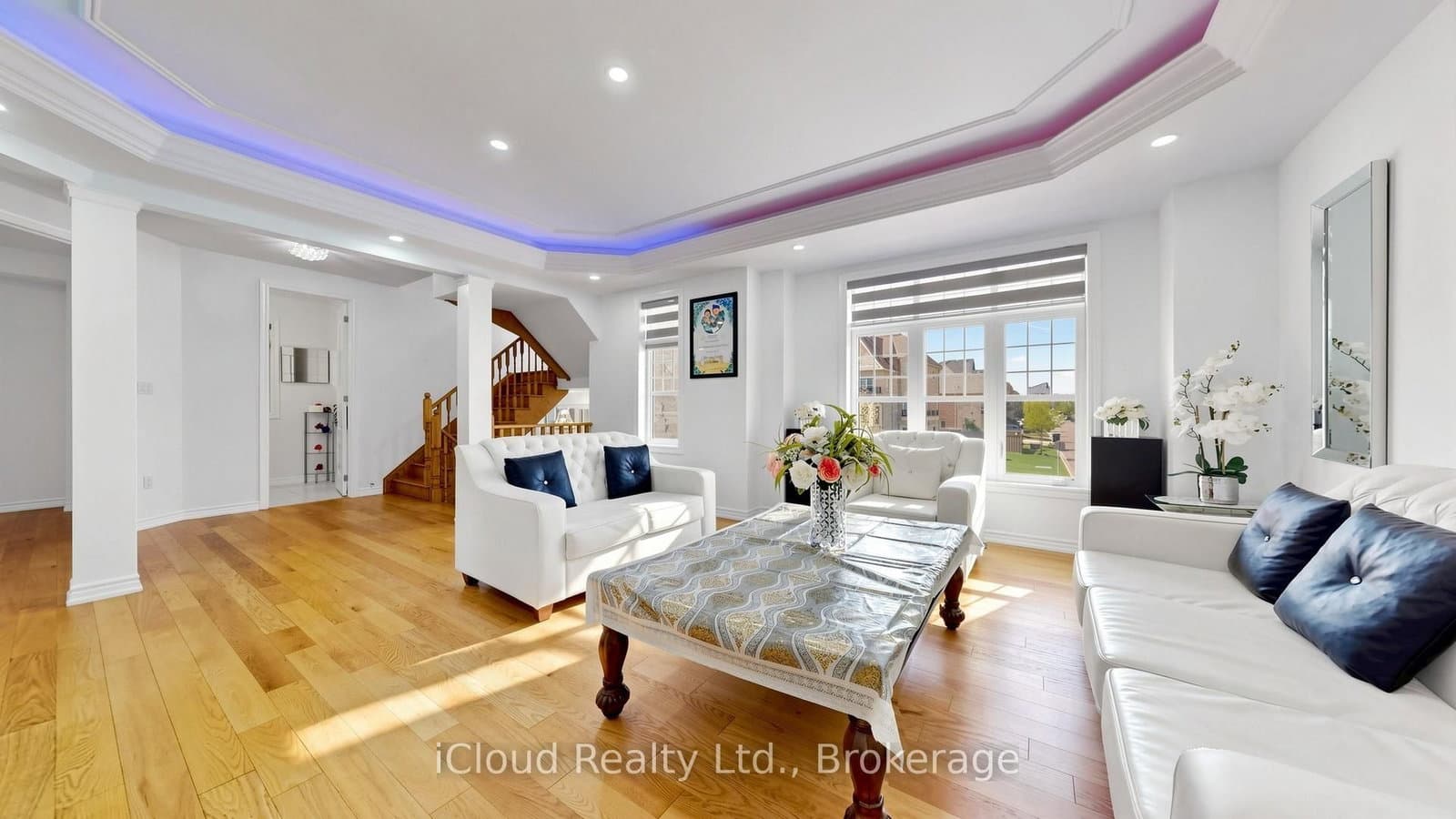 193 THORNBUSH Boulevard E thumbnail 4