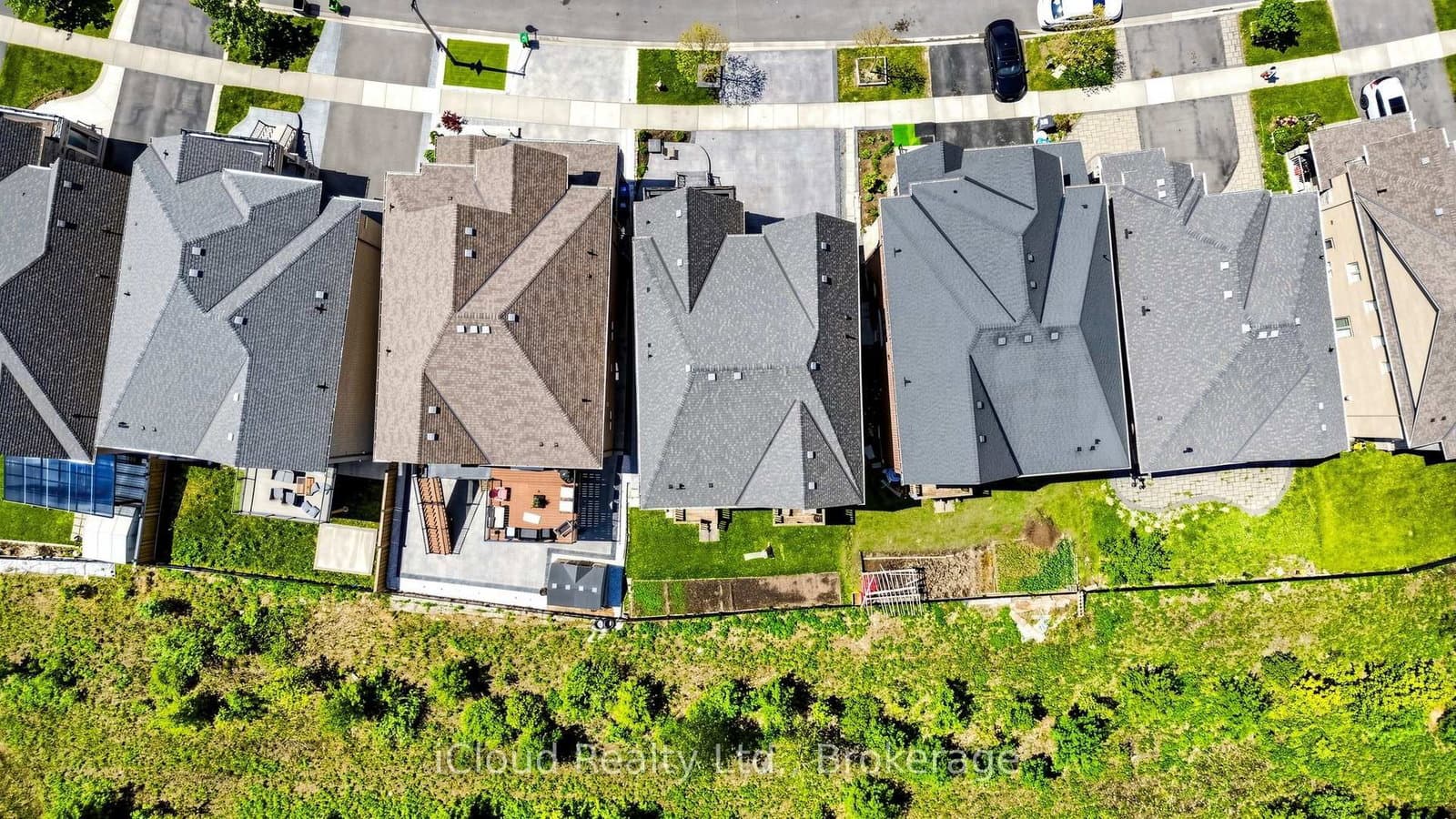 193 THORNBUSH Boulevard E thumbnail 48
