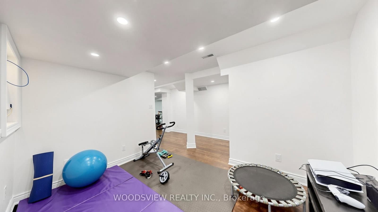 7 Deancrest Road thumbnail 38