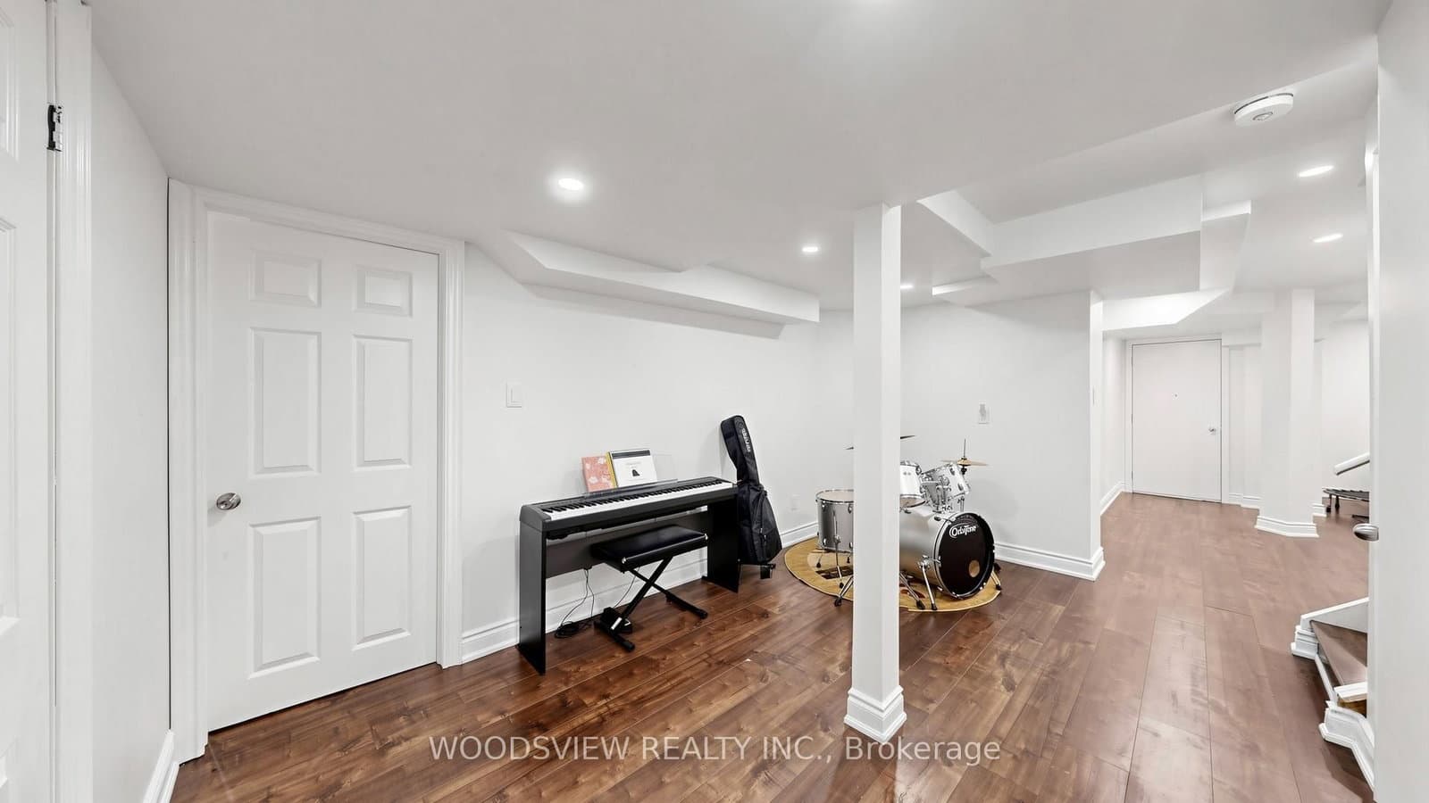 7 Deancrest Road thumbnail 40