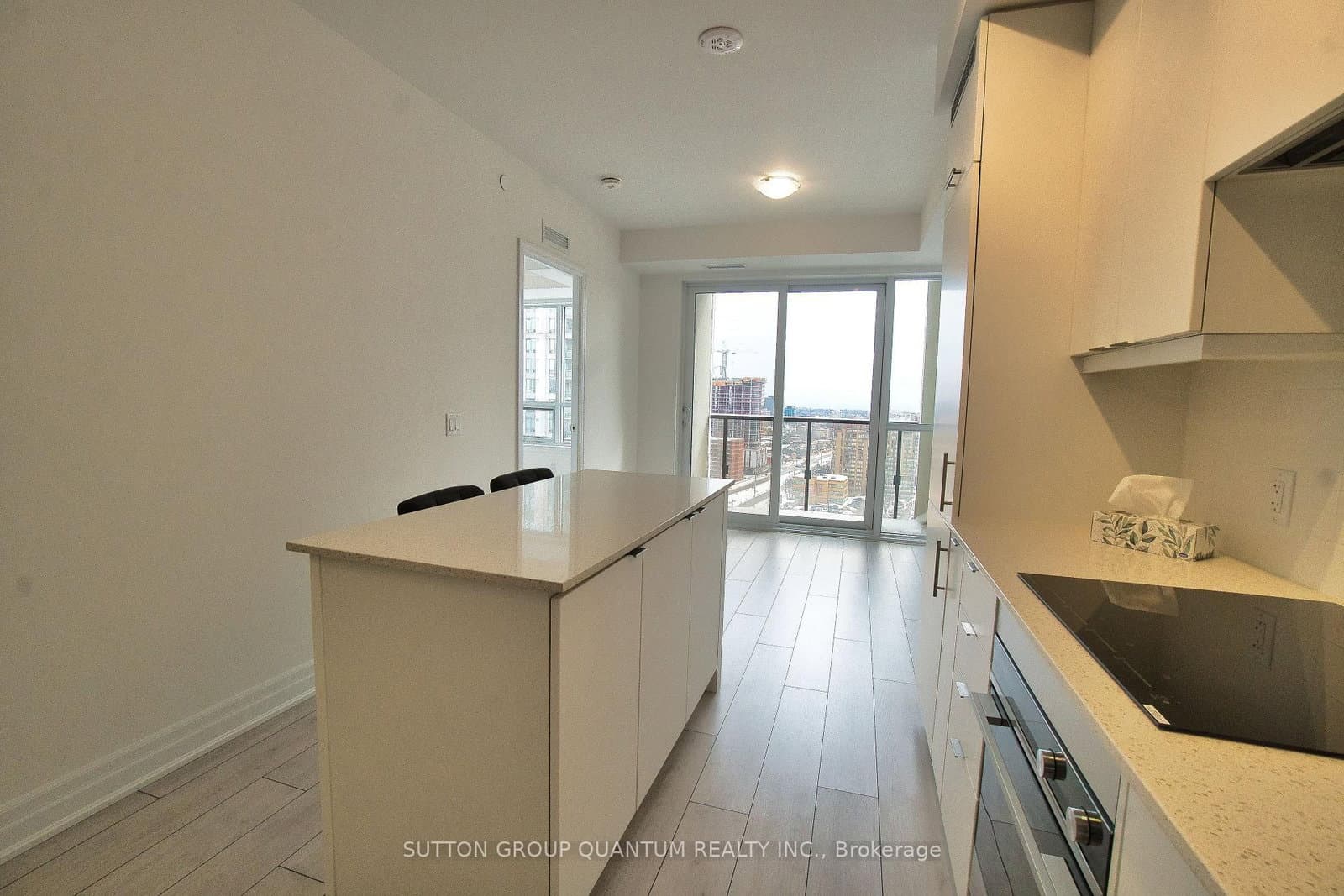 30 Elm Drive, Unit 1607 thumbnail 7