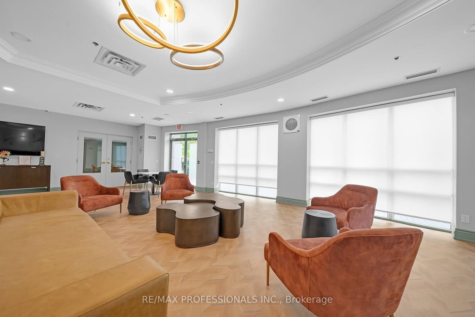 9 Michael Power Place, Unit 402 thumbnail 16