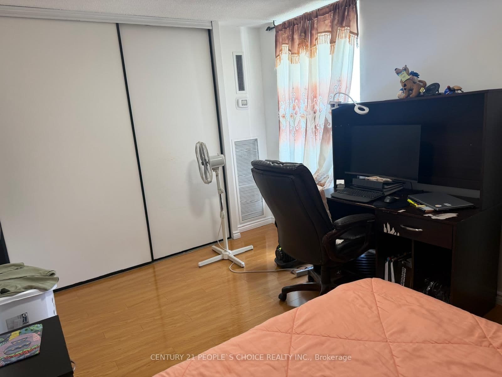 17 Knightsbridge Road, Unit 1205 thumbnail 32
