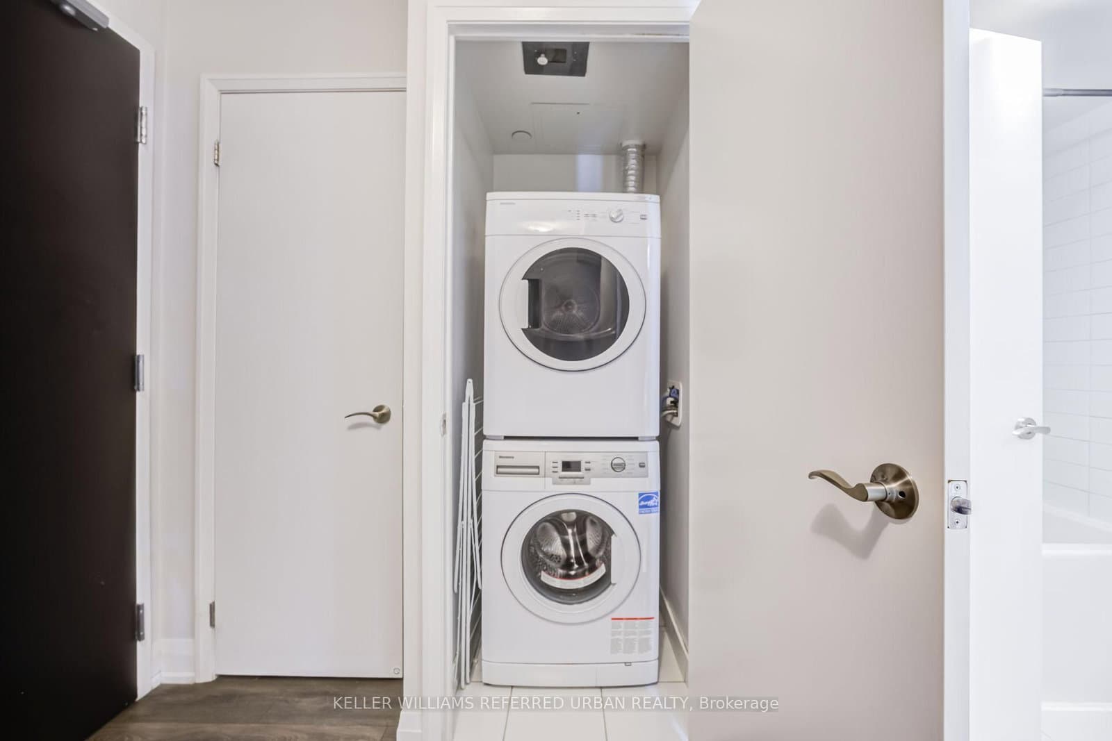 9 Valhalla Inn Road, Unit 2407 thumbnail 10