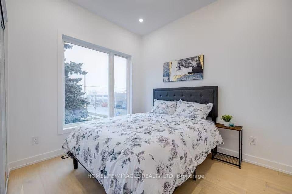 100 Macdonald Street, Unit Main & Upper Level thumbnail 21