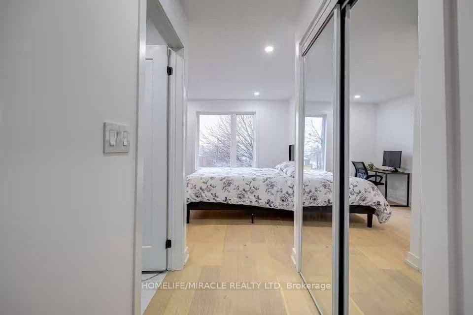 100 Macdonald Street, Unit Main & Upper Level thumbnail 22
