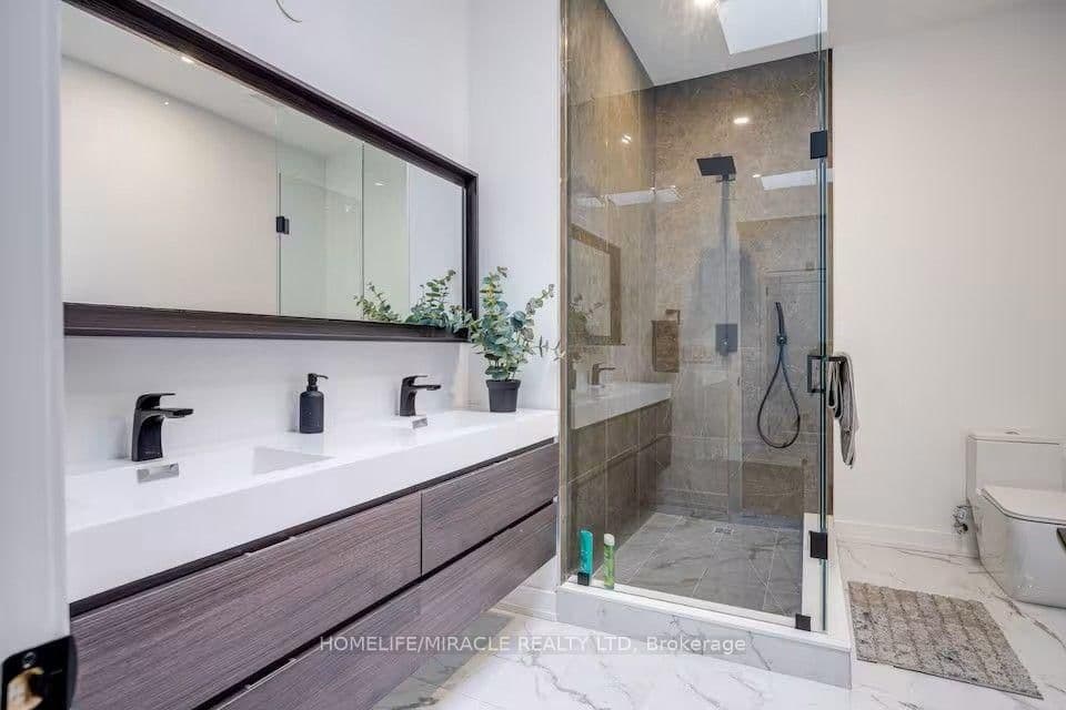 100 Macdonald Street, Unit Main & Upper Level thumbnail 27