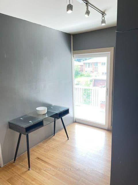 19 Cardell Avenue thumbnail 11