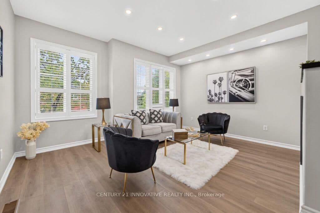 3071 Treadwells Drive, Unit 13 thumbnail 16