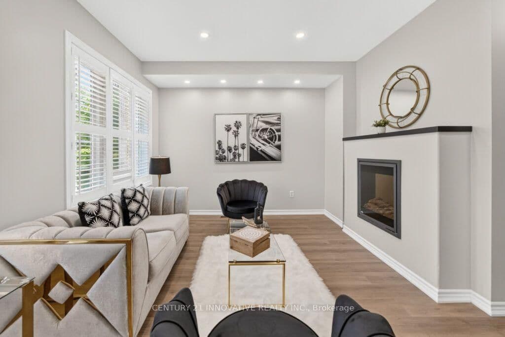 3071 Treadwells Drive, Unit 13 thumbnail 18
