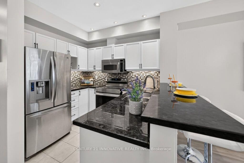 3071 Treadwells Drive, Unit 13 thumbnail 22