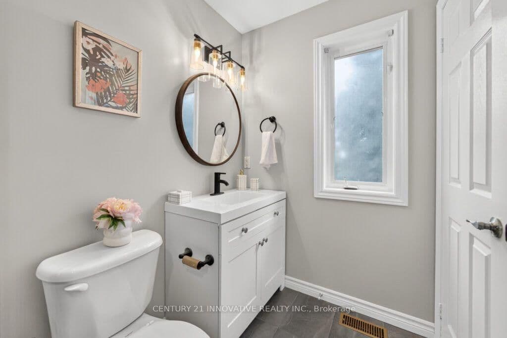 3071 Treadwells Drive, Unit 13 thumbnail 37