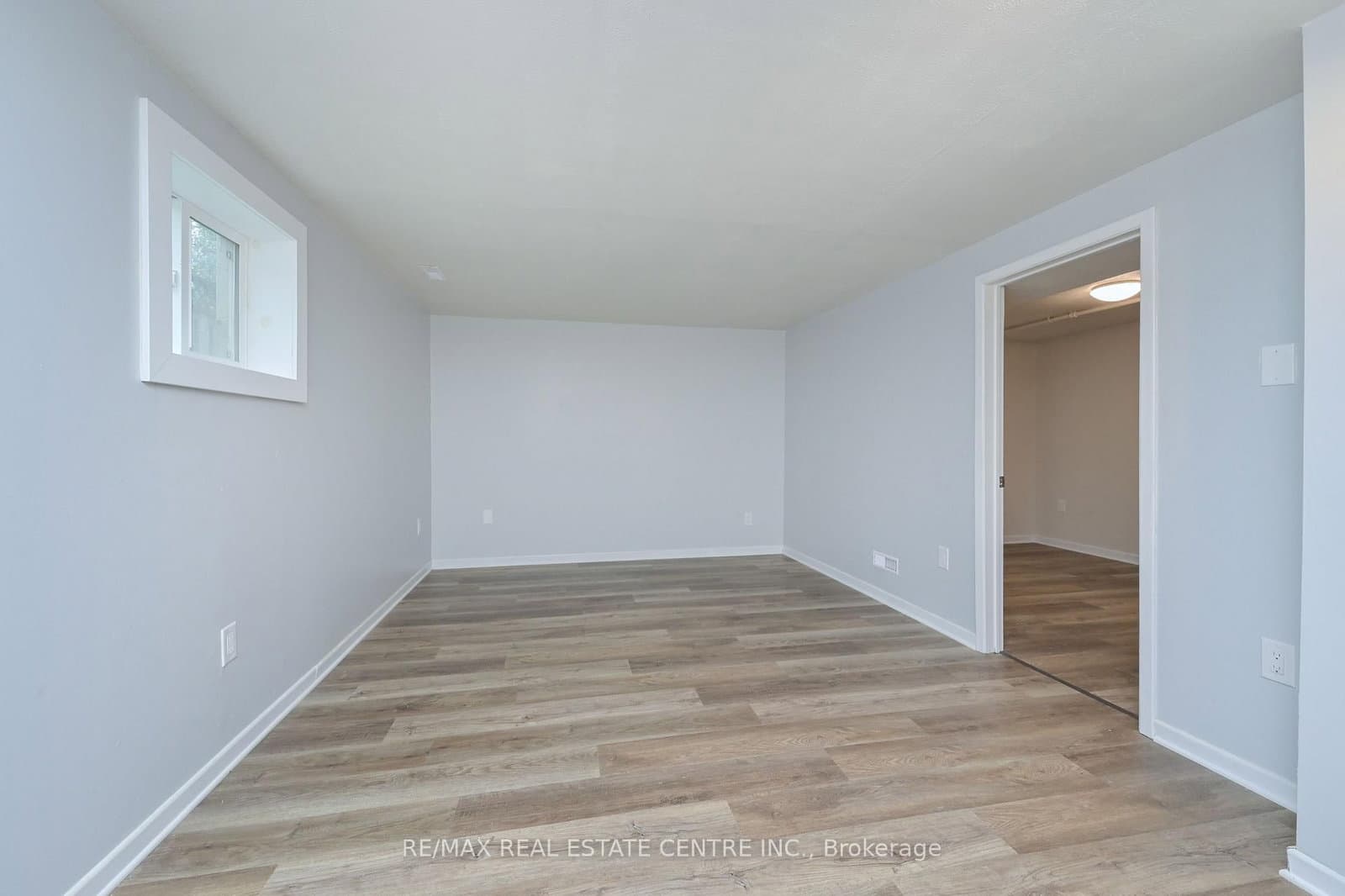 116 Burbank Crescent thumbnail 24