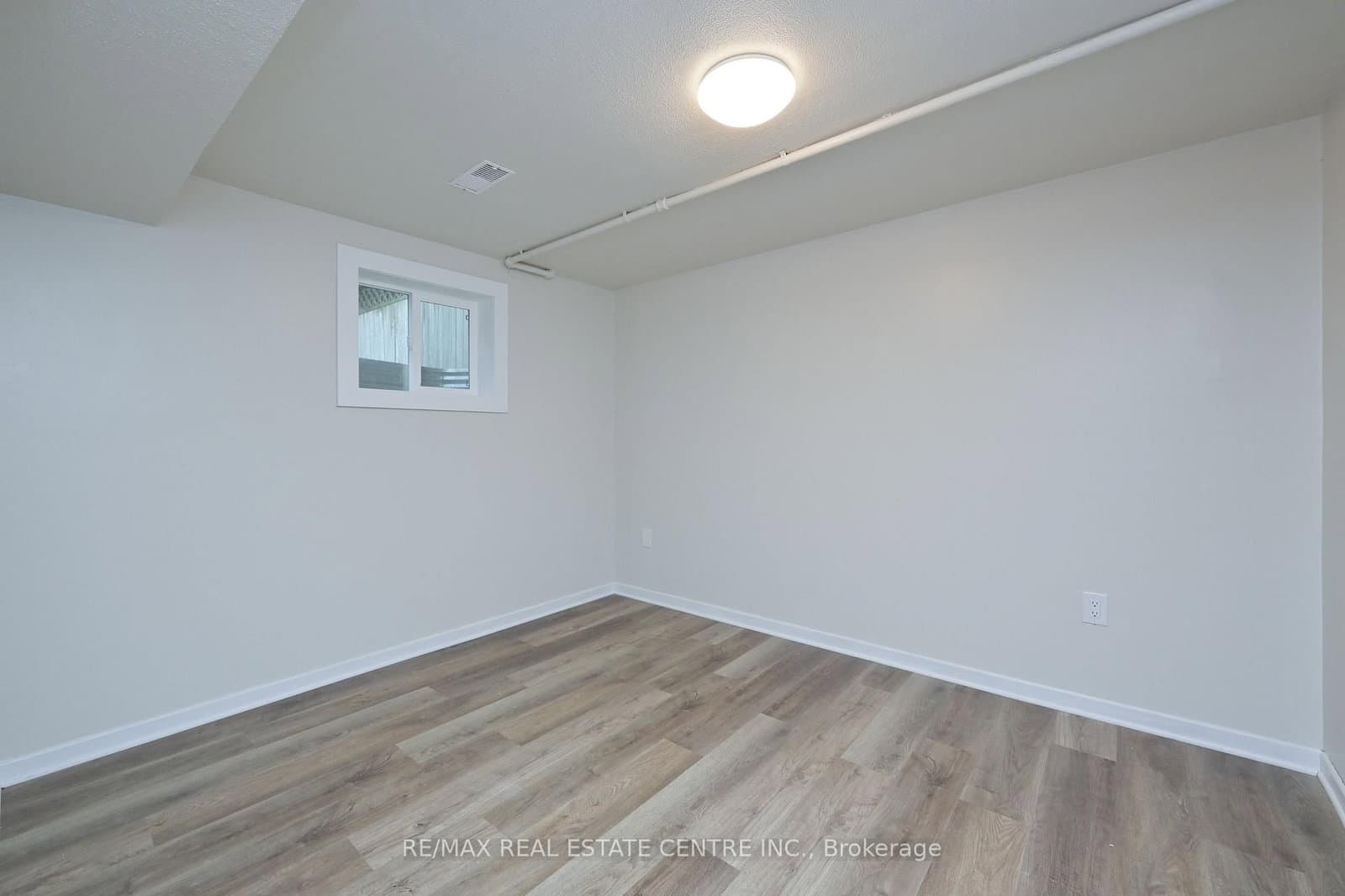 116 Burbank Crescent thumbnail 25