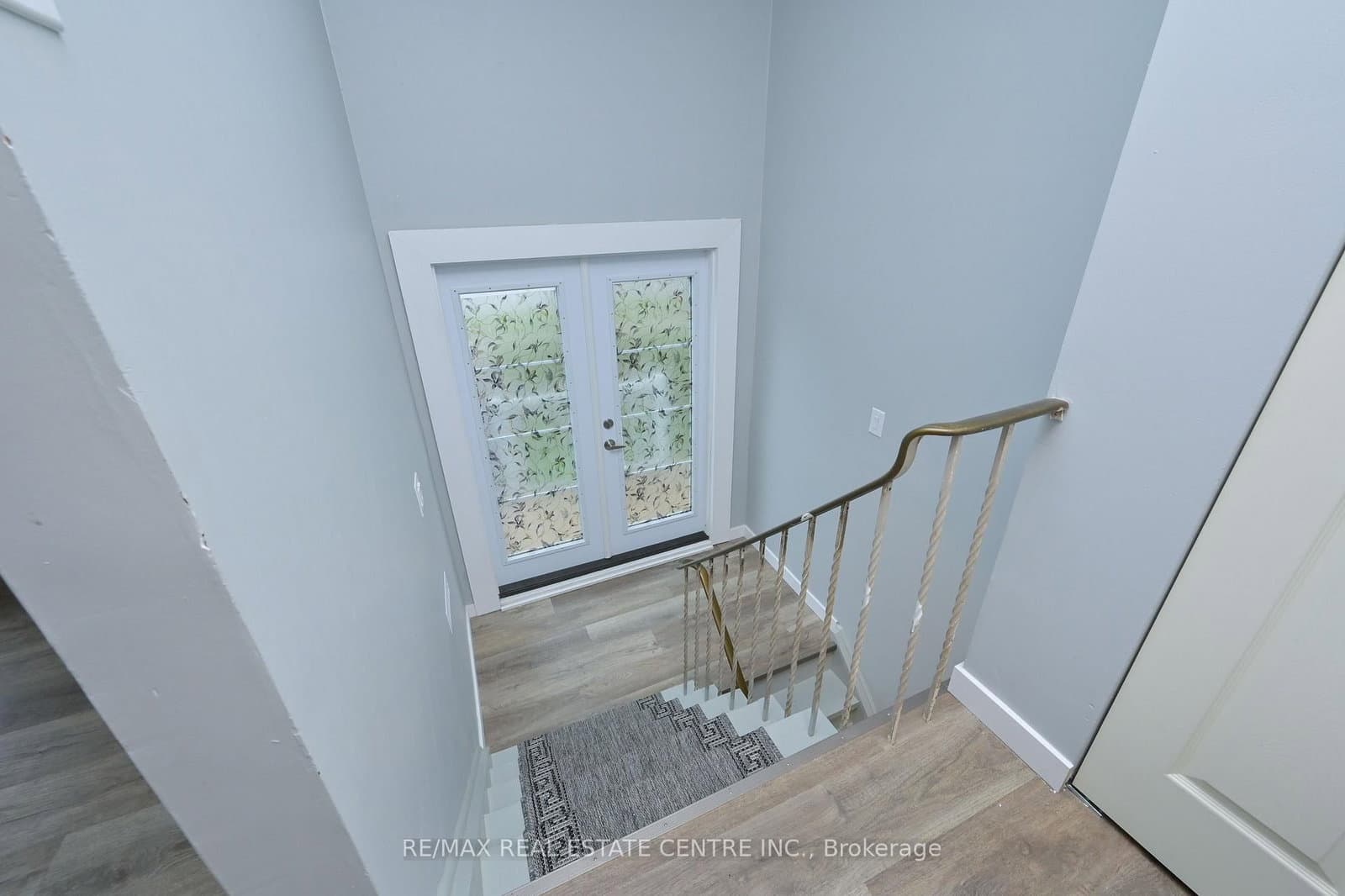 116 Burbank Crescent thumbnail 4