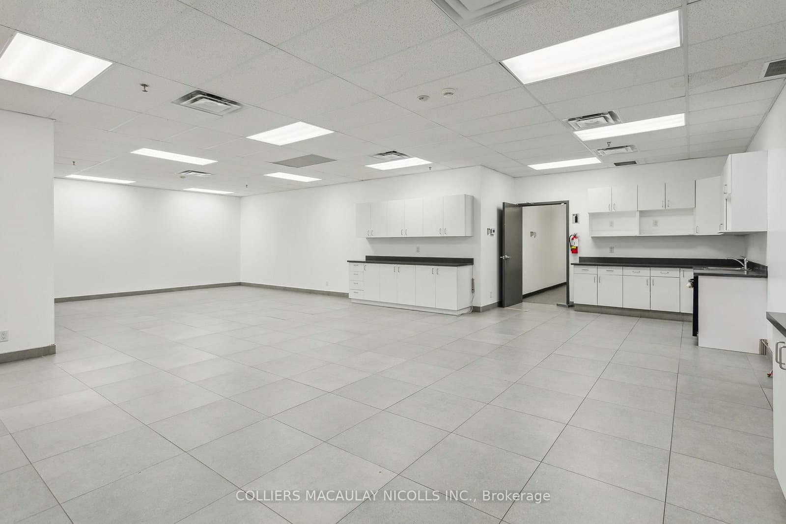 100 Ironside Drive, Unit 2 thumbnail 9