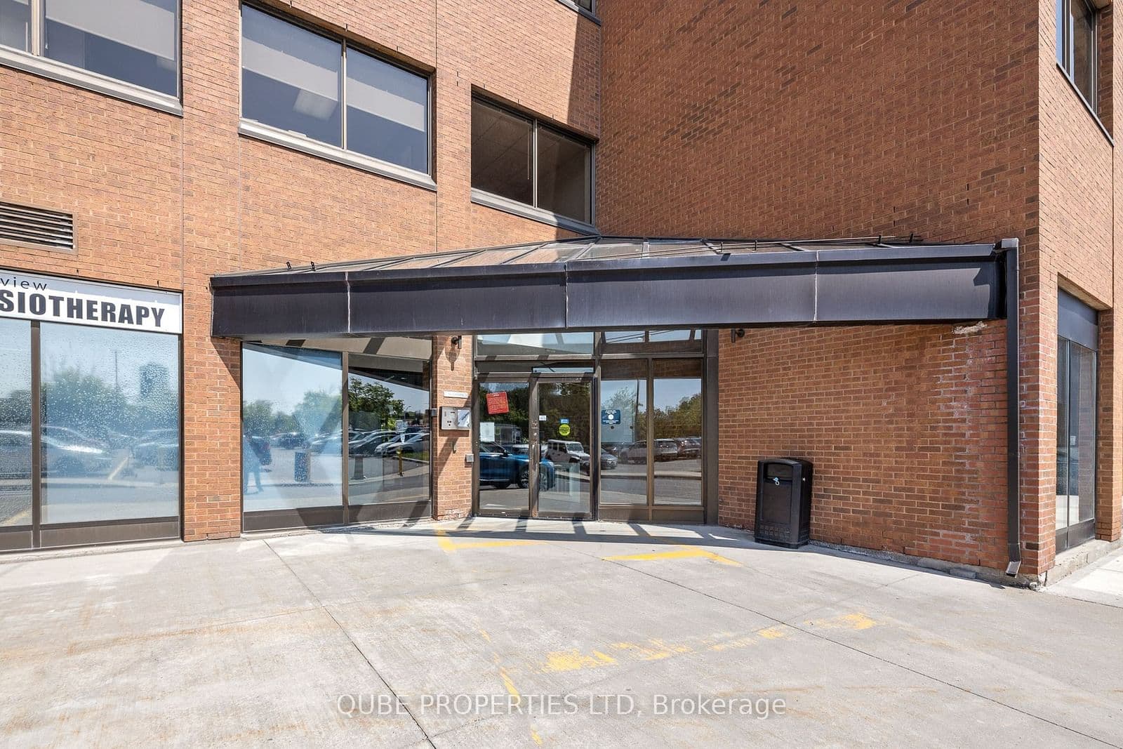 770 BROADVIEW Avenue thumbnail 2