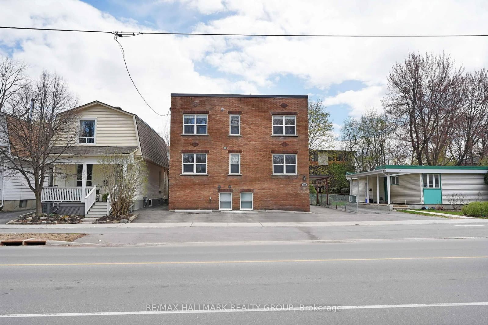 310 BYRON Avenue thumbnail 2