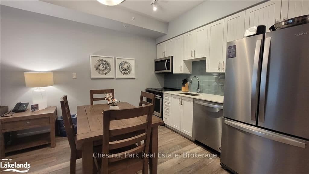 25 Pen Lake Point Road, Unit 330 thumbnail 6