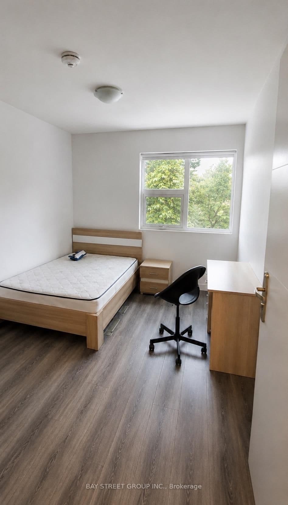 288 Albert Street, Unit 217 thumbnail 12