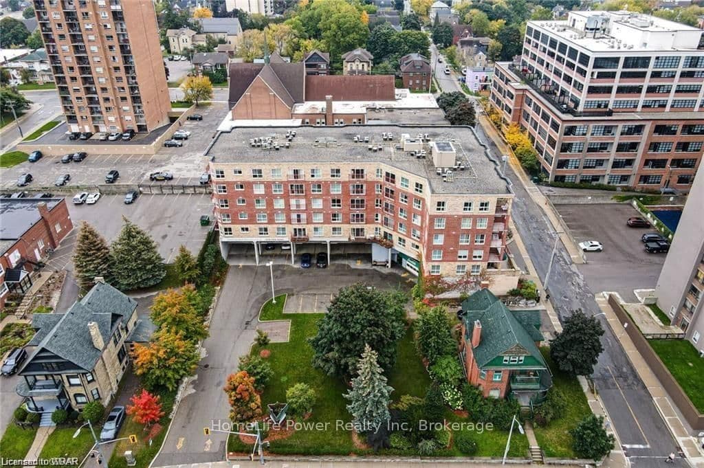 20 ST GEORGE Street, Unit 208 thumbnail 37