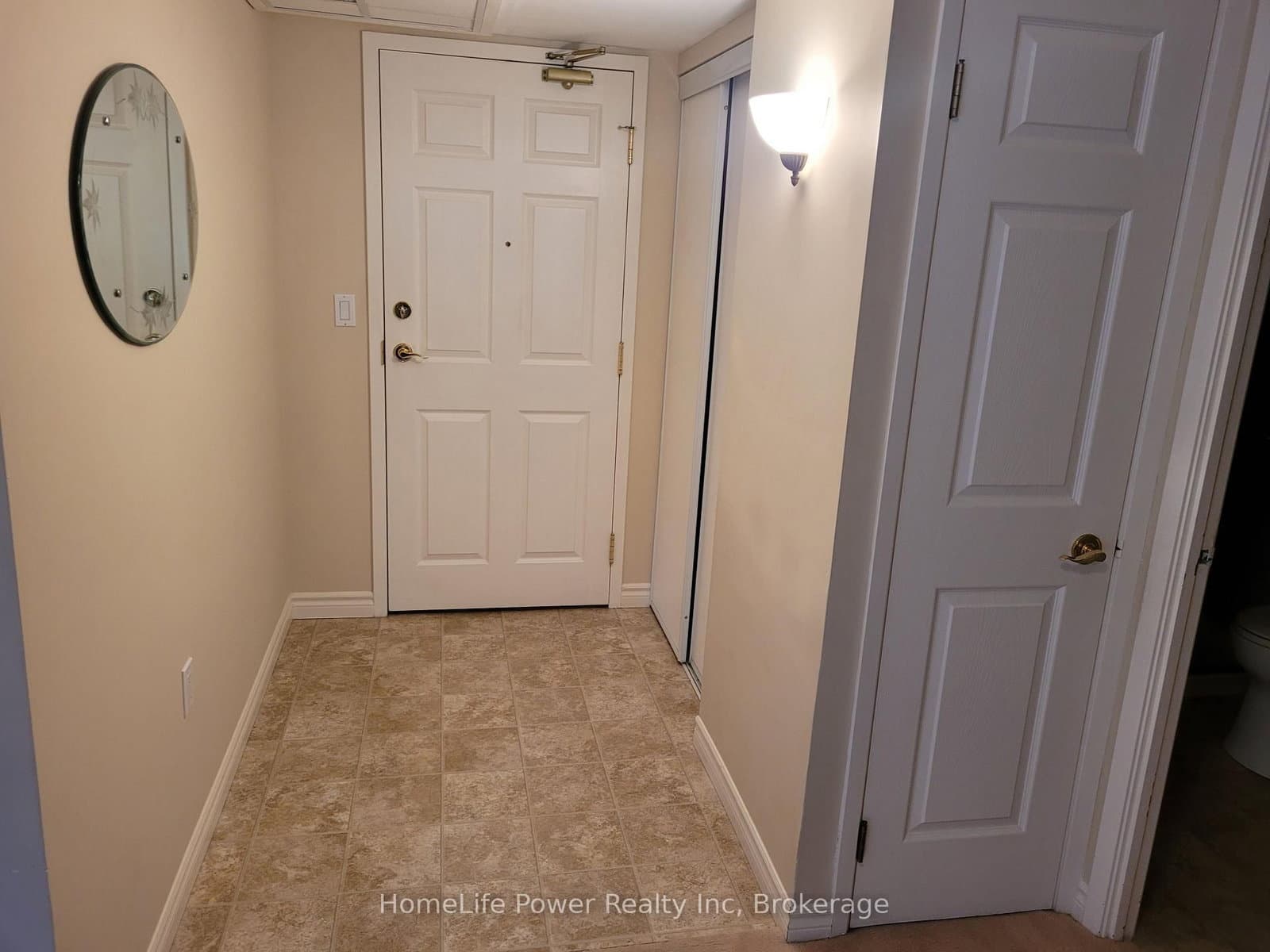 20 ST GEORGE Street, Unit 208 thumbnail 6