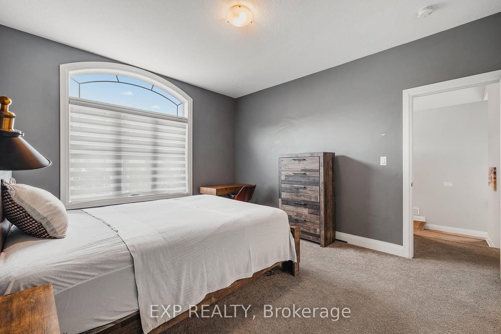 346 Moorlands Crescent thumbnail 18