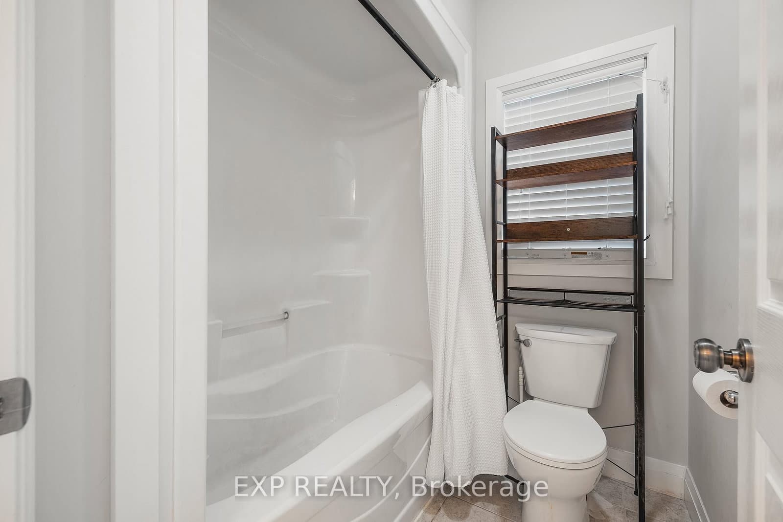 346 Moorlands Crescent thumbnail 20