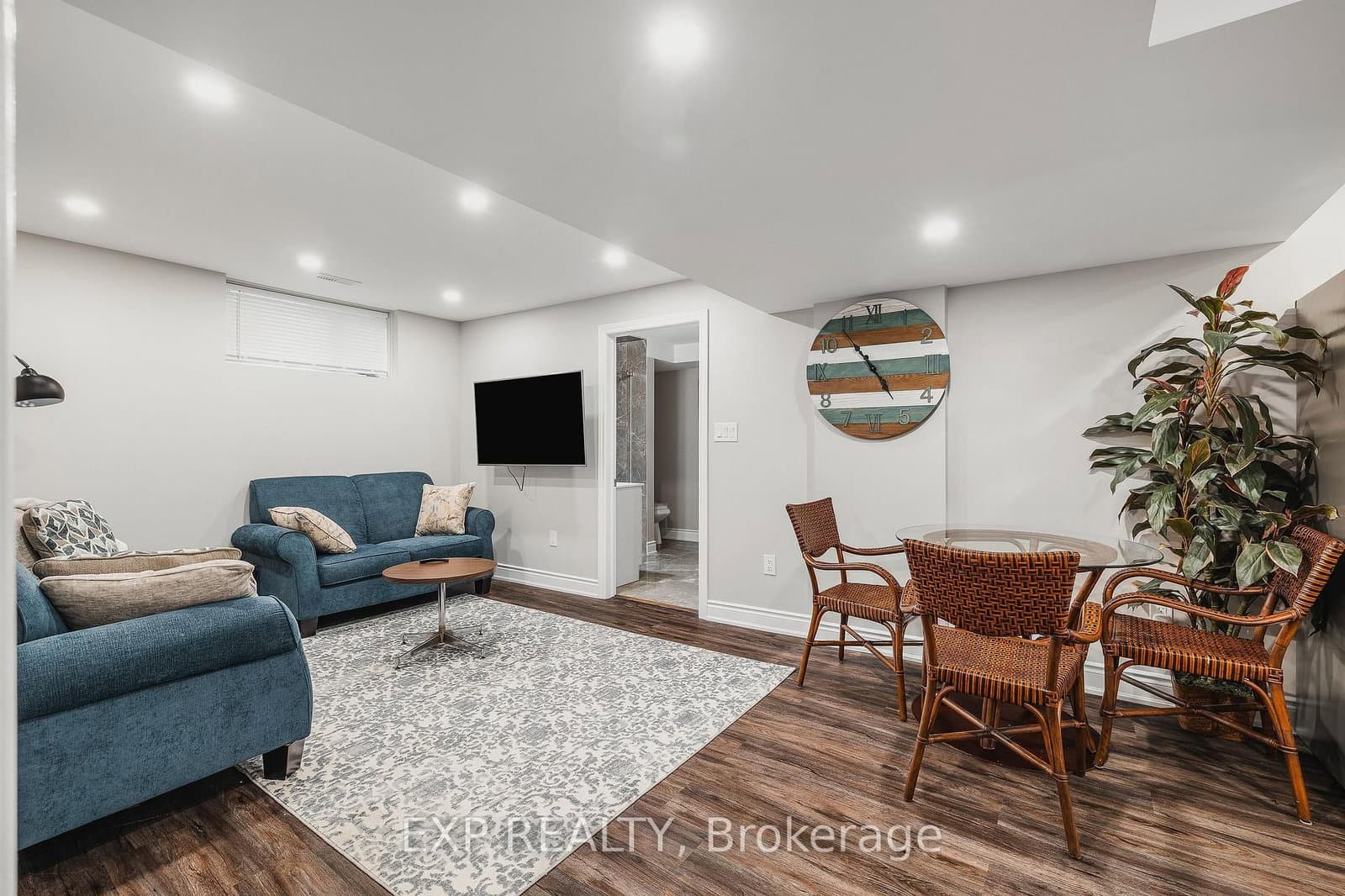 346 Moorlands Crescent thumbnail 28