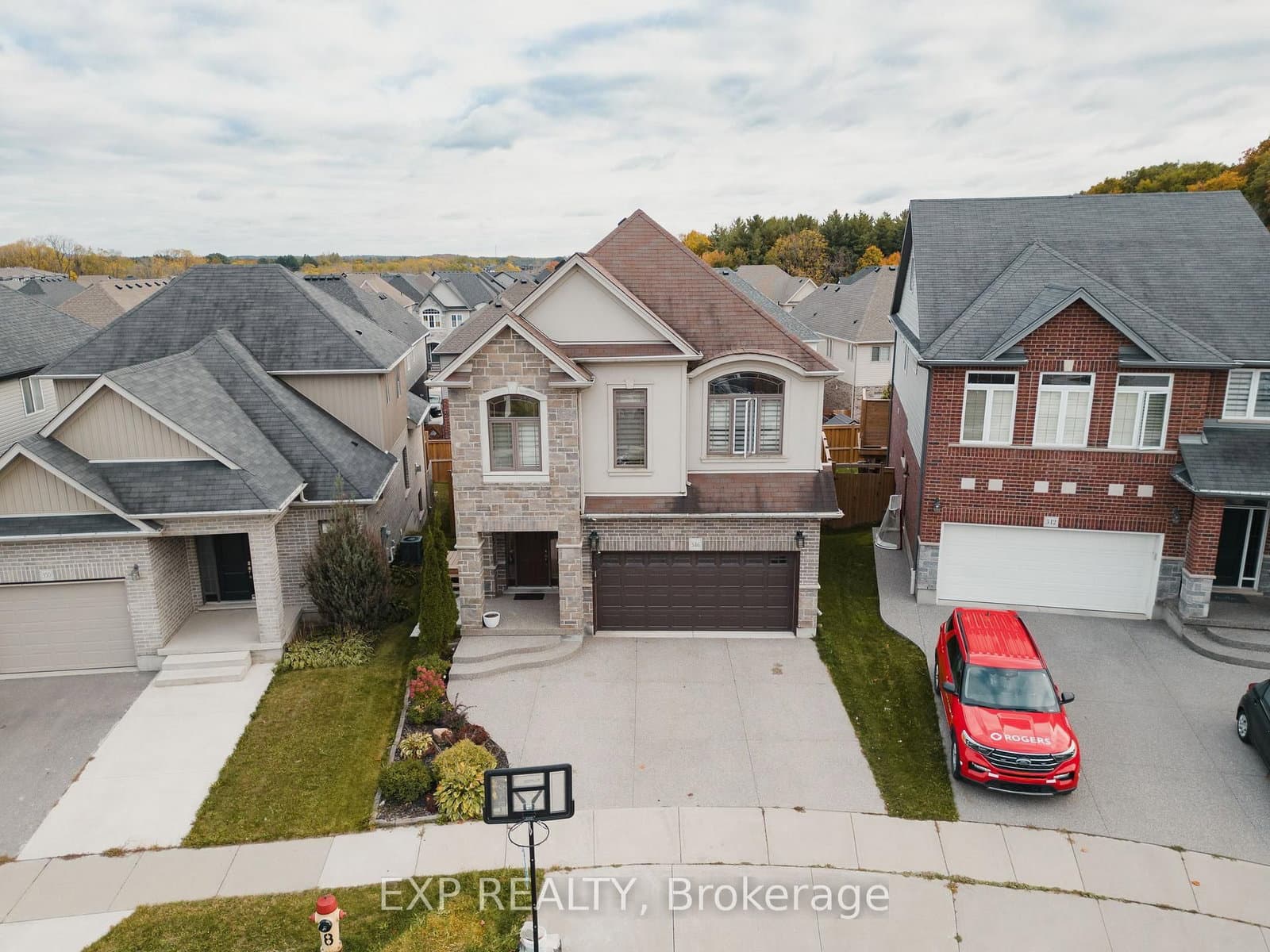 346 Moorlands Crescent thumbnail 34
