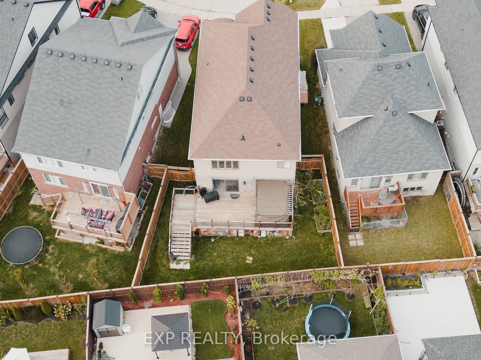 346 Moorlands Crescent thumbnail 35
