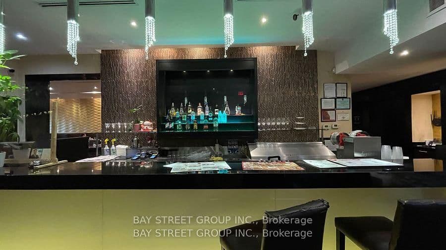 113 James Street N thumbnail 15