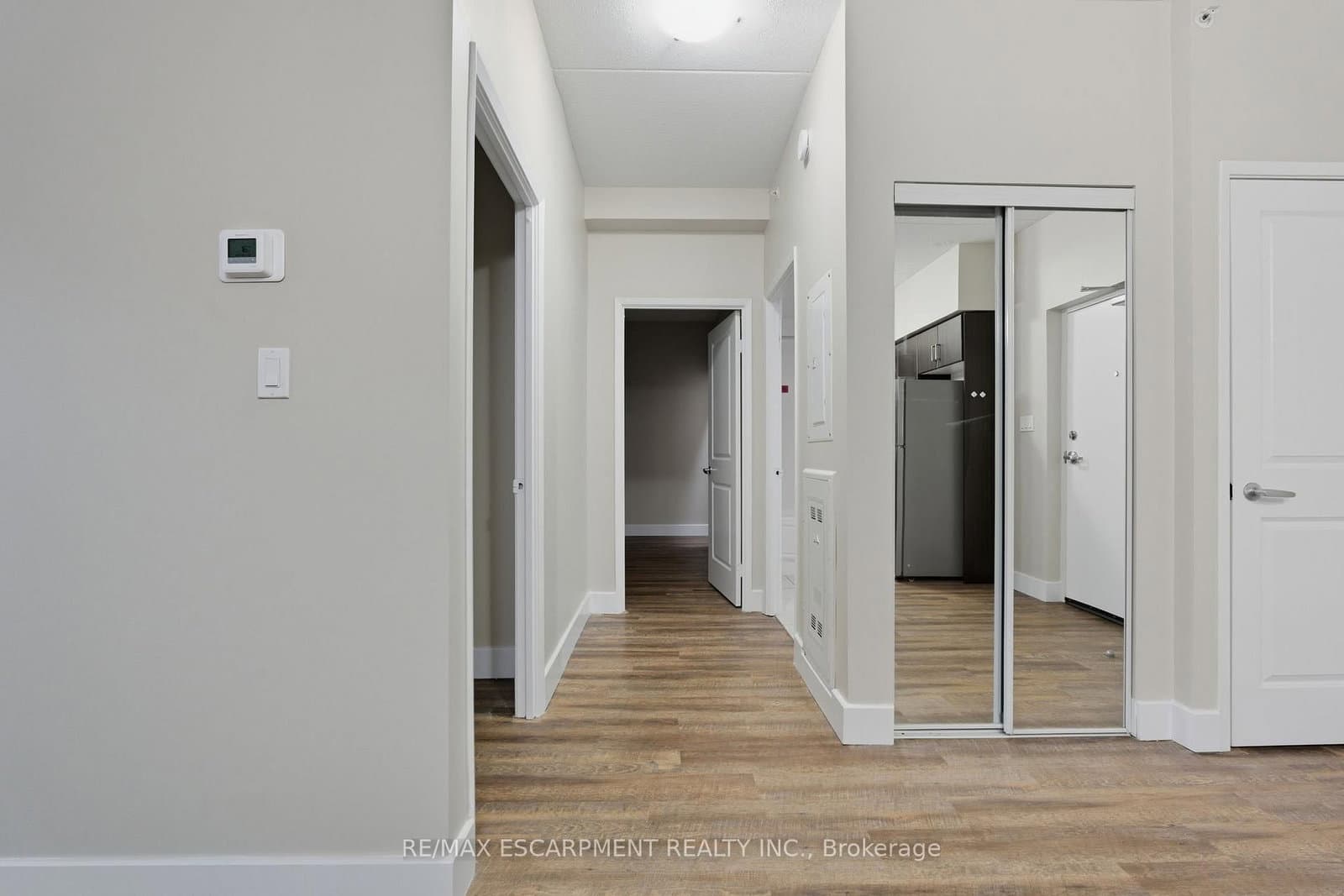 149 Main Street W, Unit 203 thumbnail 12