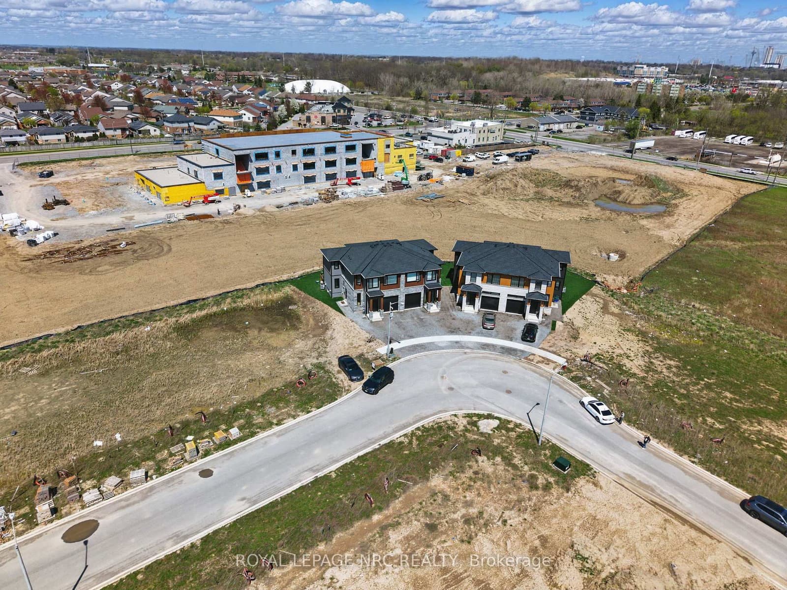 7386 SPLENDOUR Drive, Unit Lower thumbnail 3