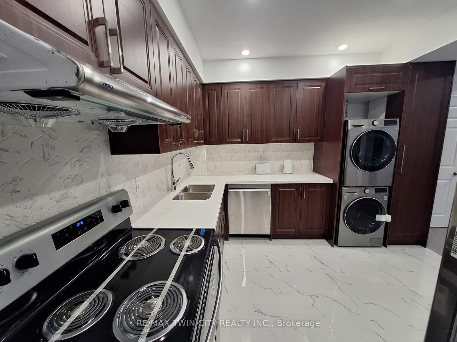 15 Spring Creek Street thumbnail 7
