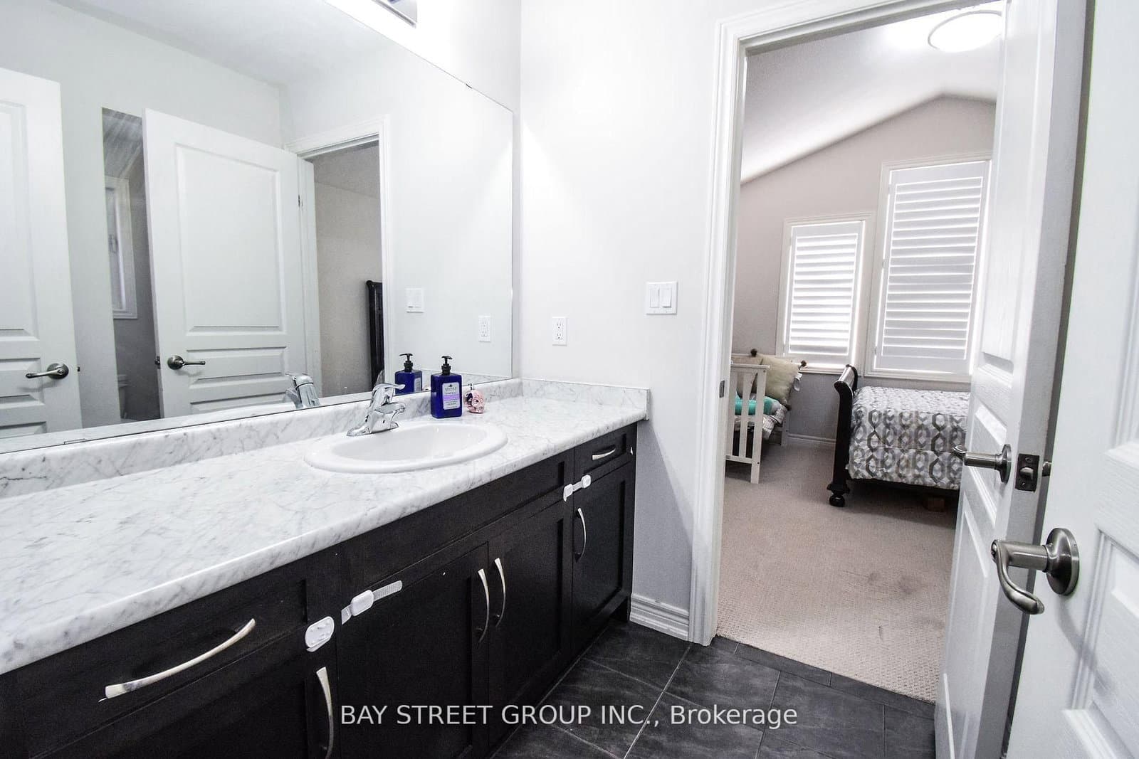 490 S Silverwood Avenue thumbnail 25