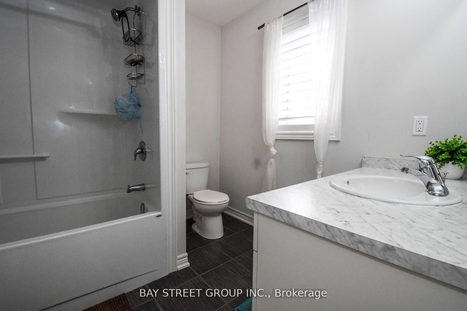 490 S Silverwood Avenue thumbnail 31