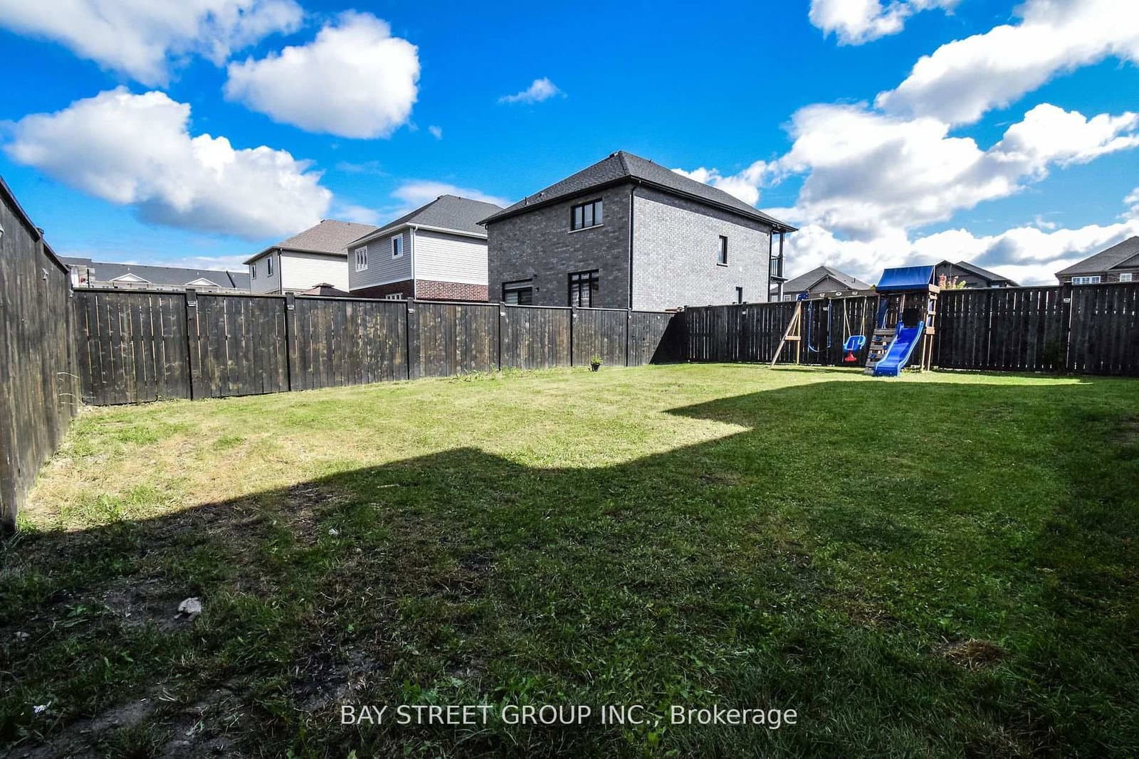 490 S Silverwood Avenue thumbnail 36