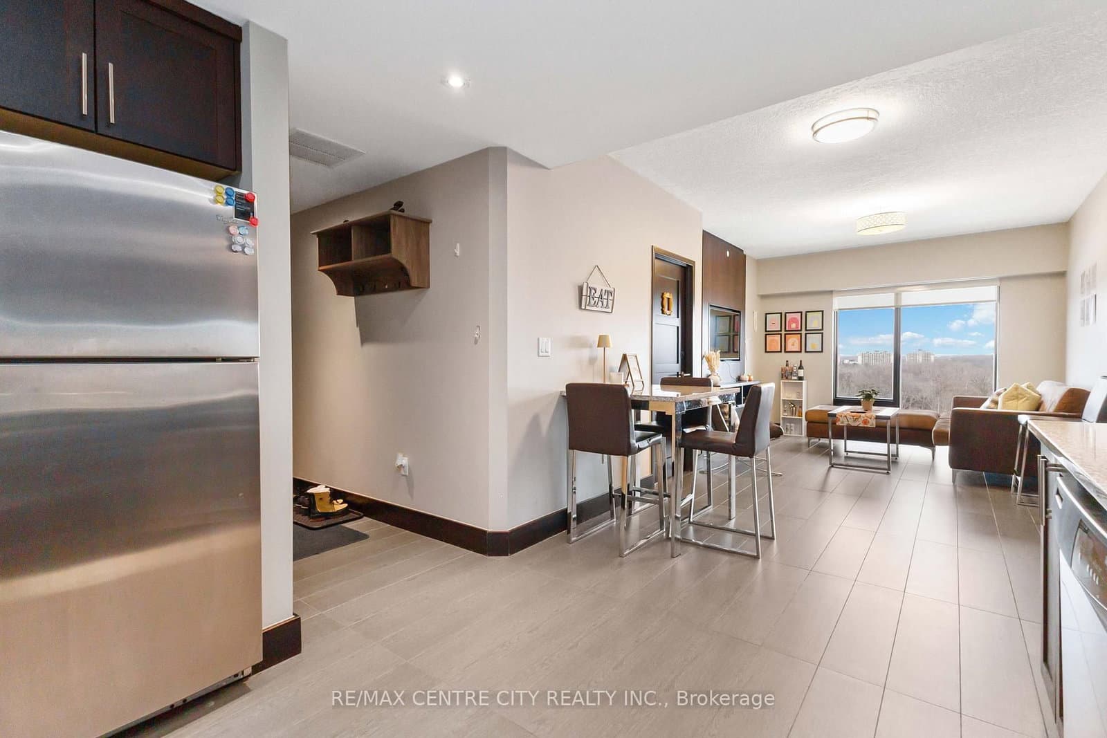 1235 Richmond Street, Unit 1218 thumbnail 7